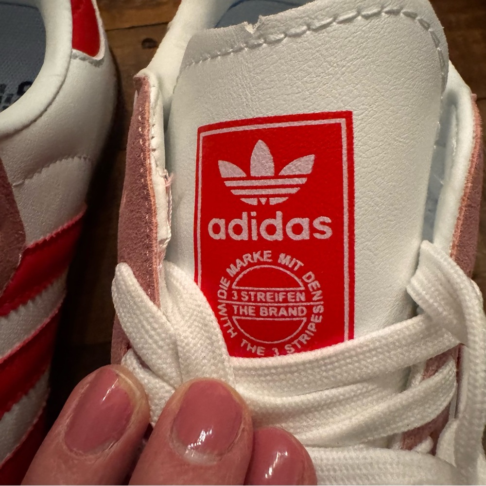 ADIDAS x COMMES DES GARÇONS ♥️ Samba Sneakers - Picture 6 of 9